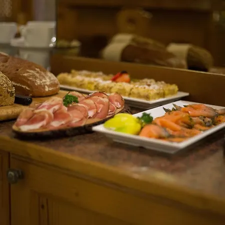 Hotel Dorfer - 2 Doppelzimmer Im Chalet Lois *